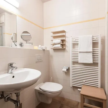 Hotel Jufa 3*