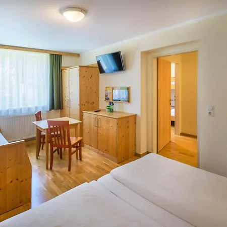 Otel Jufa 3*