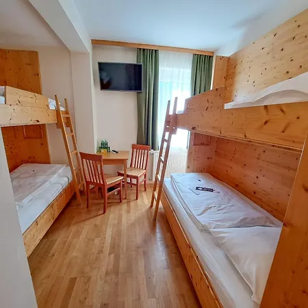 Jufa Otel 3*