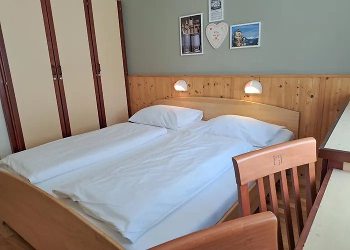 유파 바트 아우세 호텔 3*