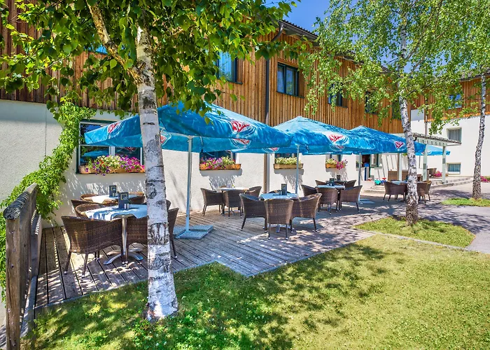 유파 바트 아우세 호텔 3*